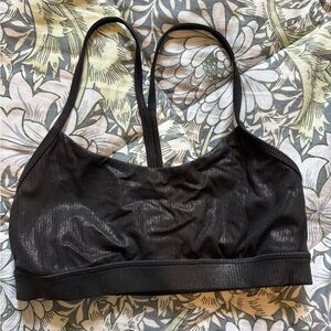 LULULEMON Black Shine Ribbed Flow Y sports bra
